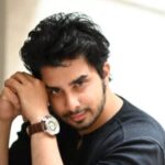 Profile picture of Guru Divekar